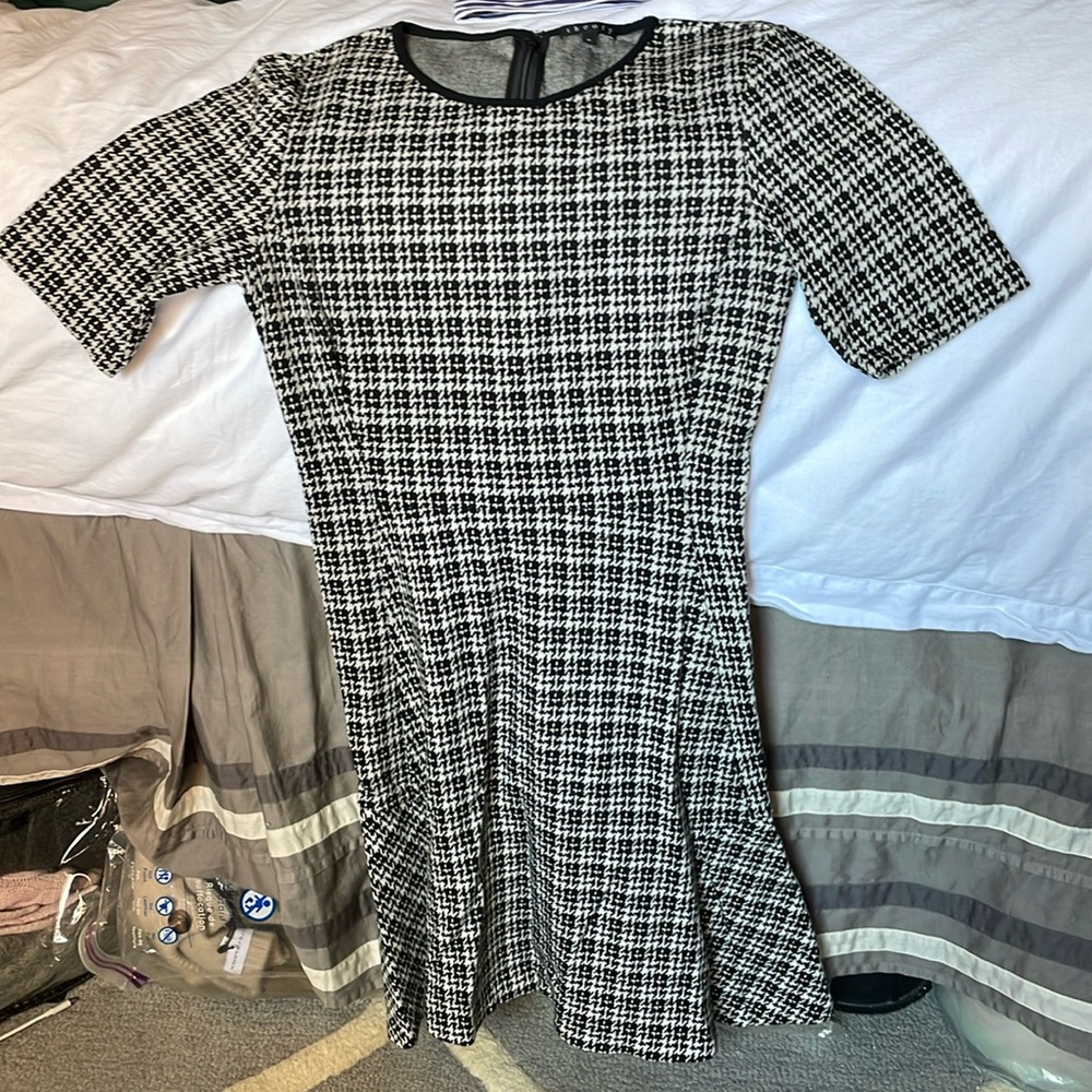 Theory Houndstooth dress Size 0, never worn